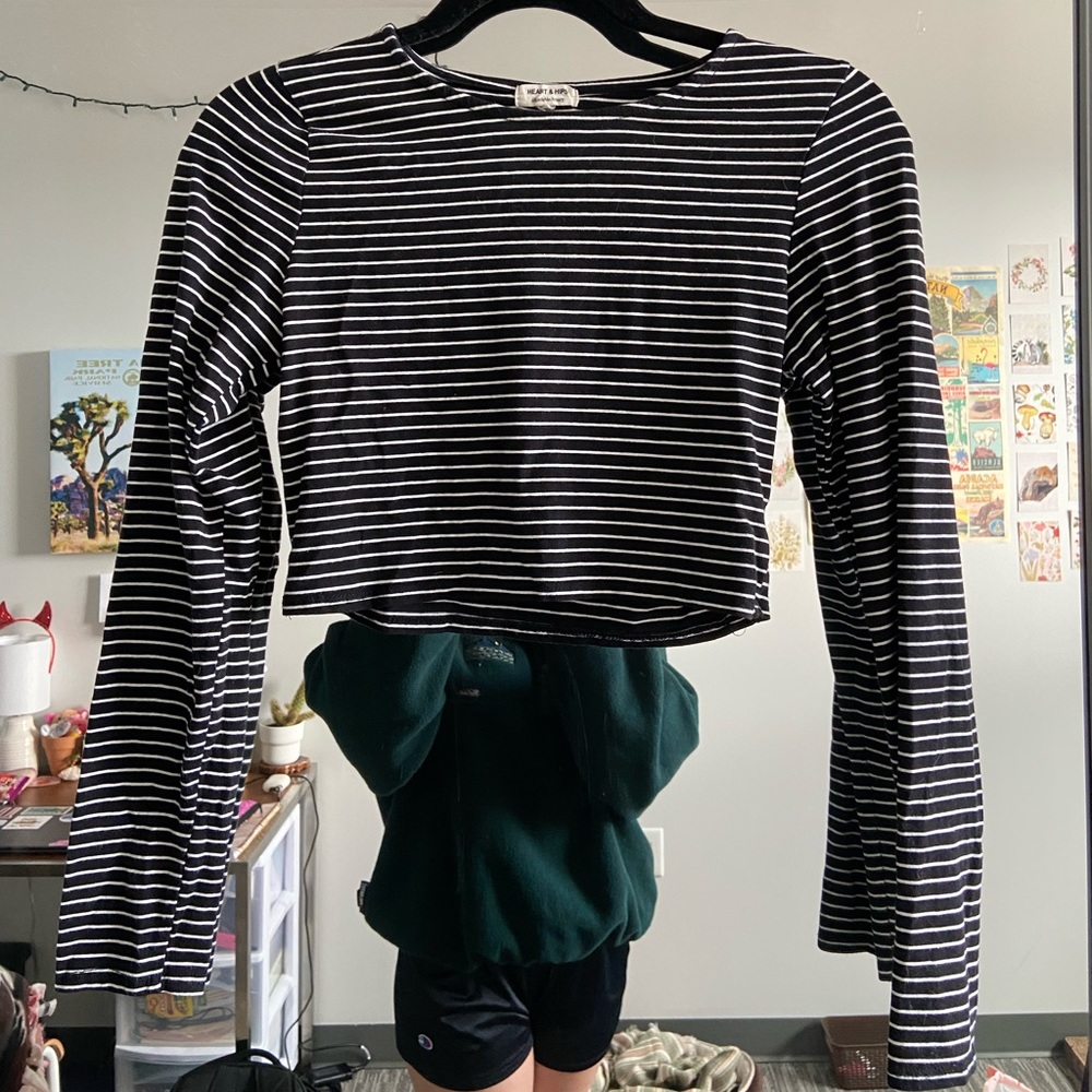 b&w cropped long sleeve
